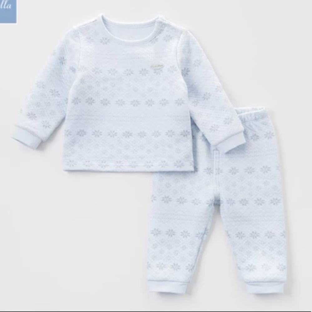 Dave & Bella Snowflake Pajamas